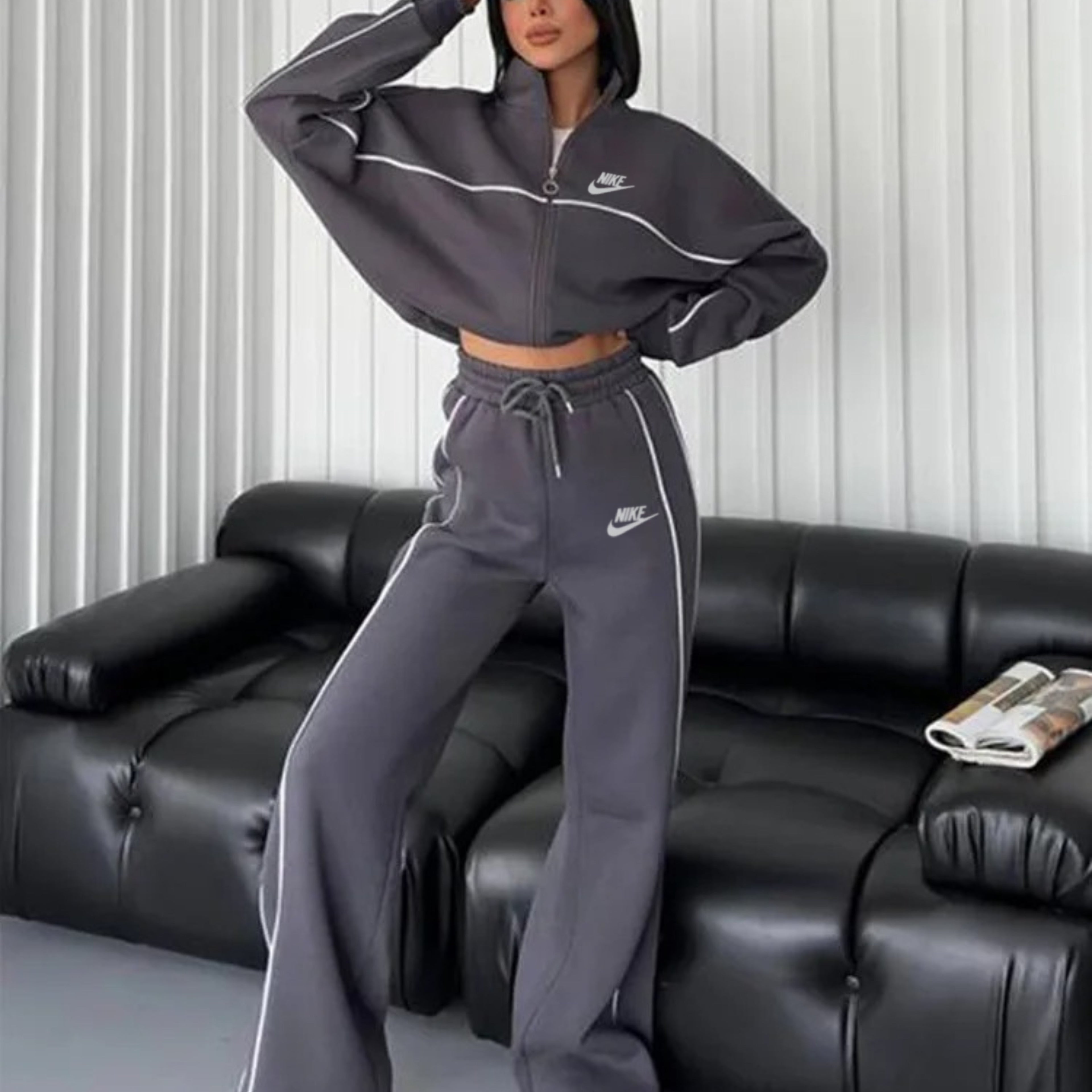 NlKE - Completo Elegante da Donna